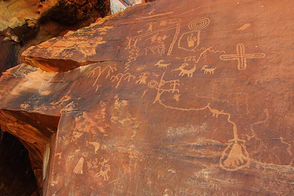 Ancient petroglyphs at Atlatl Rock, Valley of Fire State Park, Nevada