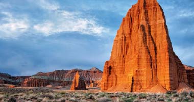 Golder hour image of landscape at Red Rock Canyon National Conservation Area near Las Vegs, NV